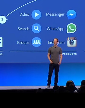 Mark Zuckerberg en el escenario presentando su charla